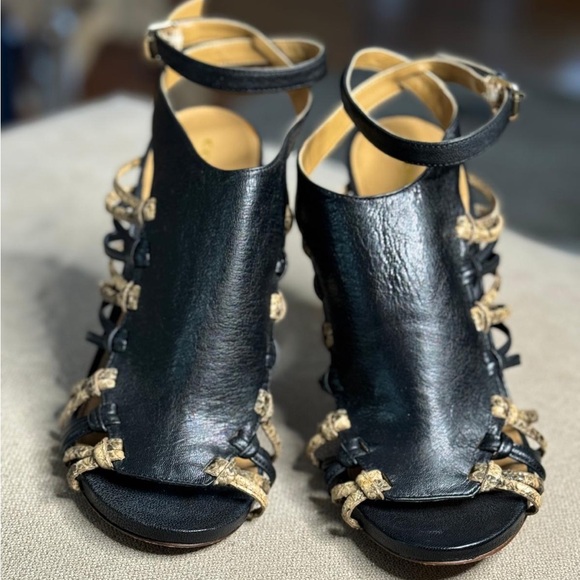 Coach Heels - Picture 1 of 6